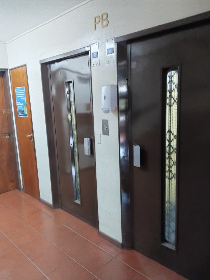 ALQUILER DEPTO 2 DORM IMPECABLE!!! MUY AMPLIO, A METROS DE ARISTIDES, CON BALCONES