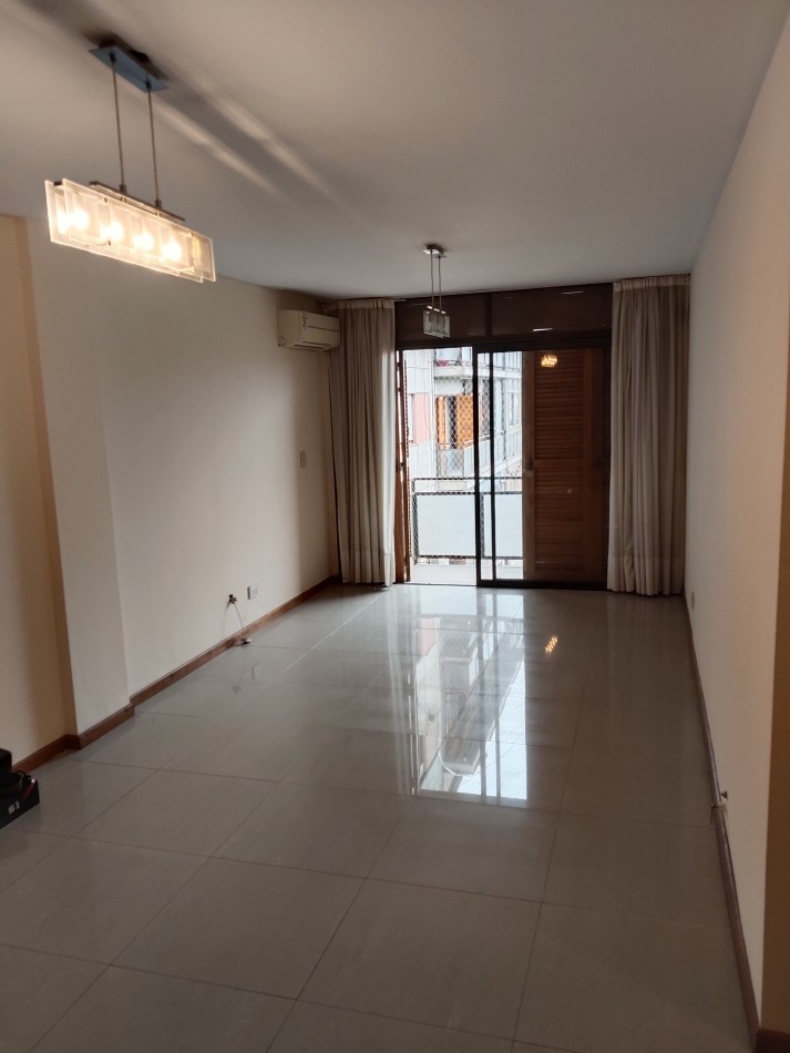 ALQUILER DEPTO 2 DORM IMPECABLE!!! MUY AMPLIO, A METROS DE ARISTIDES, CON BALCONES