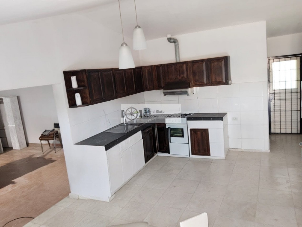 VENTA CASA ESQUINA MAIPU (Gral Gutierrez) B° Las Tocarcitas 