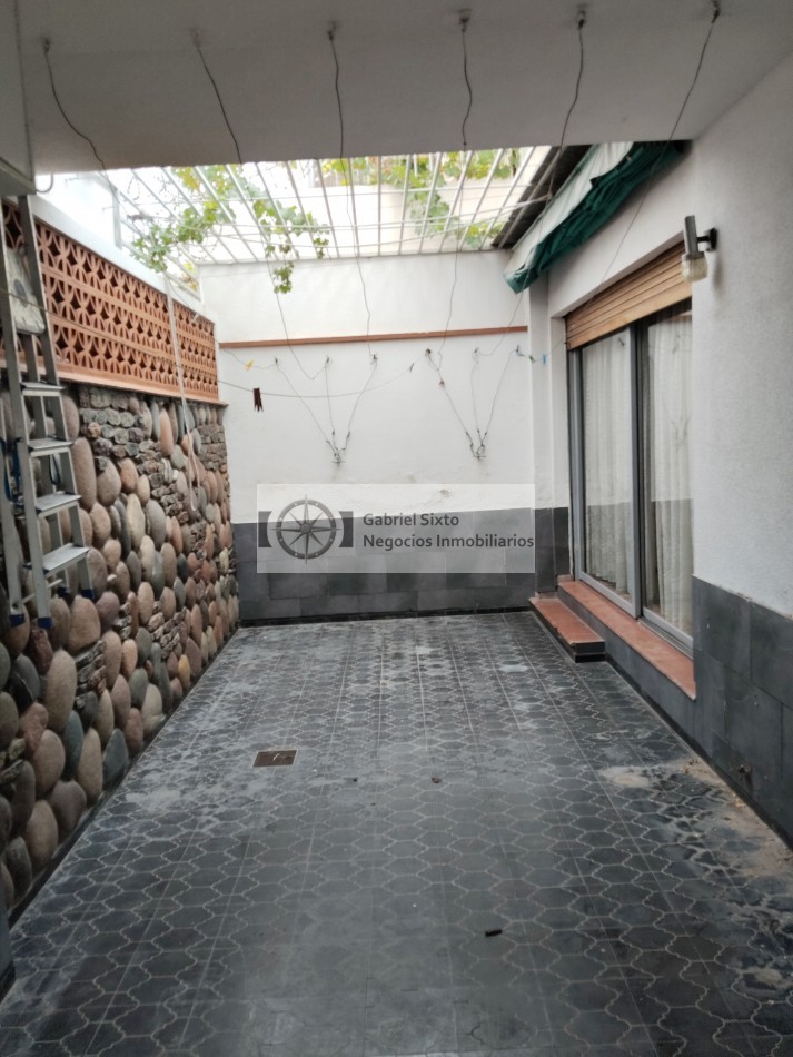 ALQUILER CASA 6TA SECC. ESQUINA FADER Y PASO DE LOS ANDES 3 DORM 3 BÑ COCHERA