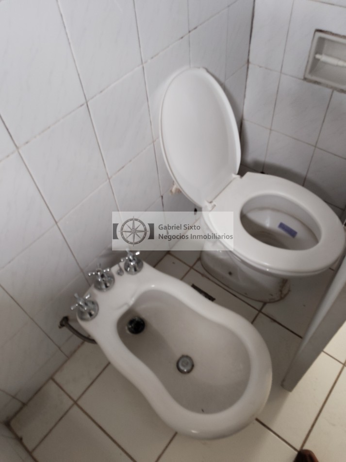 ALQUILER DEPTO CENTRO CALLE RIOJA 1 DORM TODOS LOS SERVICIOS 