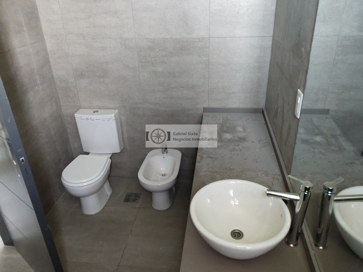 VENTA CASA A ESTRENAR MAIPU B° PRIVADO L LUISA - 3 DORM, COCHERA DOBLE 3 BÑ TODO PLANTA BAJA
