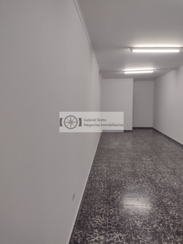 ALQUILER LOCAL COMERCIAL CARRIL GODOY CRUZ A 400 MTS DE CONTANERA 