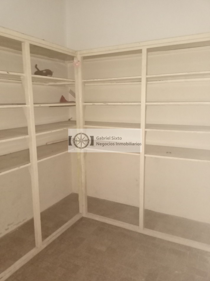 ALQUILER CASA PARA DESTINO COMERCIAL CON EXCELENTE PASADA A MTS YPF SHOPPING MENDOZA 