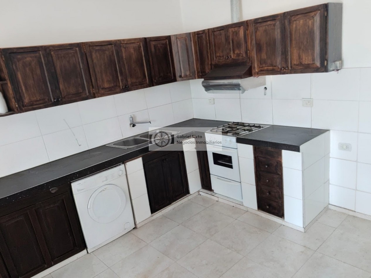 VENTA CASA ESQUINA MAIPU (Gral Gutierrez) B° Las Tocarcitas 