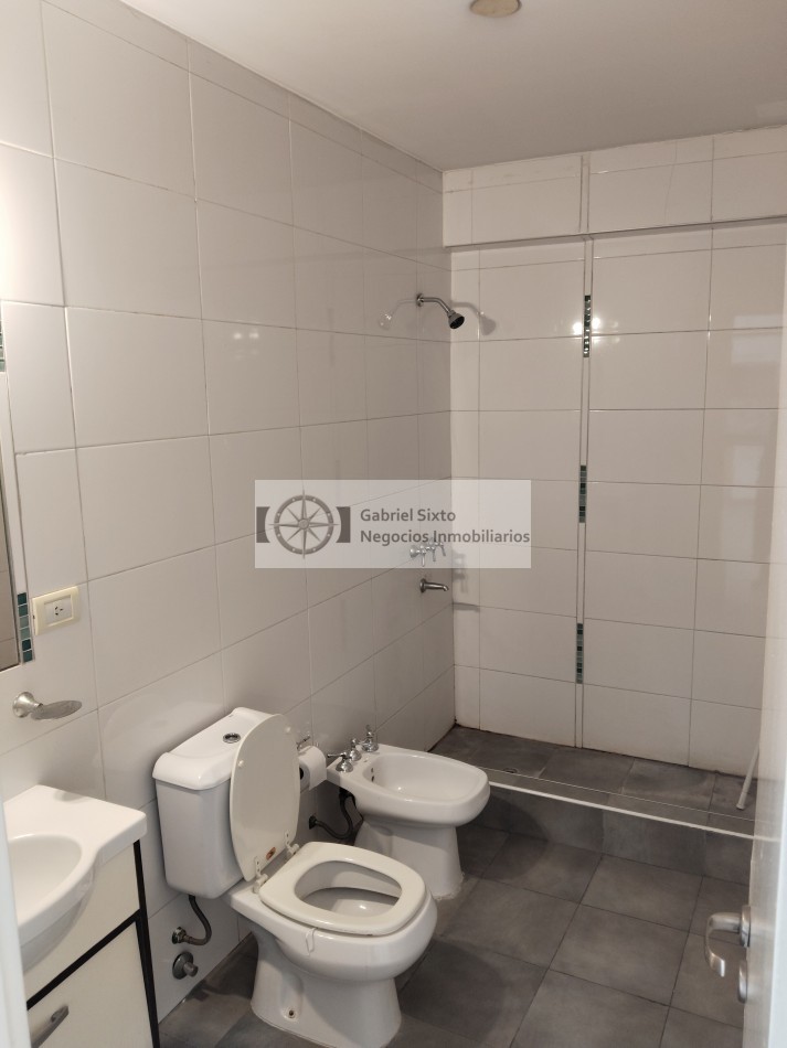 ALQUILER DEPTO 1 DORM CON COCHERA IMPECABLE EXCELENTE ZONA GODOY CRUZ complejo chico 
