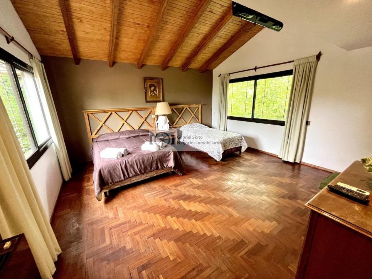 ALQUILER CASA CATEGORIA, CHACRAS DE CORIA (B° WILRRY) PISCINA 4 DORM 3 BÑ COCH. IMPECABLE