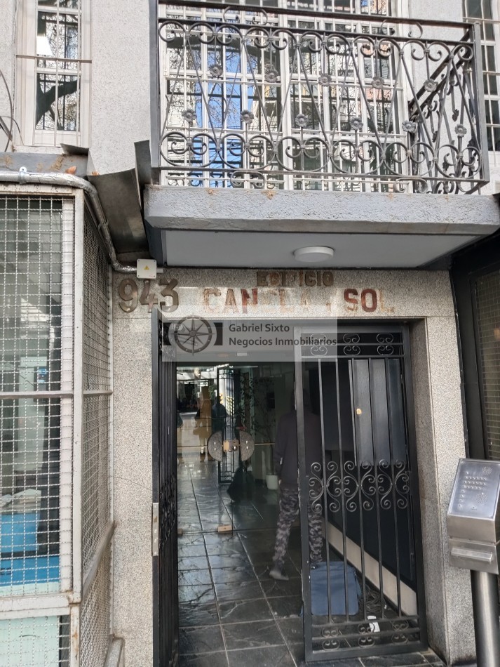 VENTA DEPTO. AVDA ESPAÑA 943 A MTS DE MONTEVIDEO. FRONTAL TODOS LOS SERVICIOS (Alquilado)