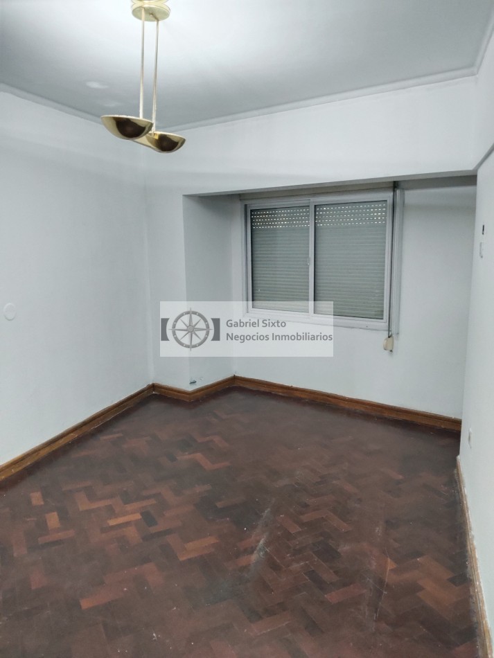 ALQUILER PROPIEDAD PARA OFICINAS, SOLO COMERCIAL UBICADA EN SAN JUAN A MTS DE MORON. 