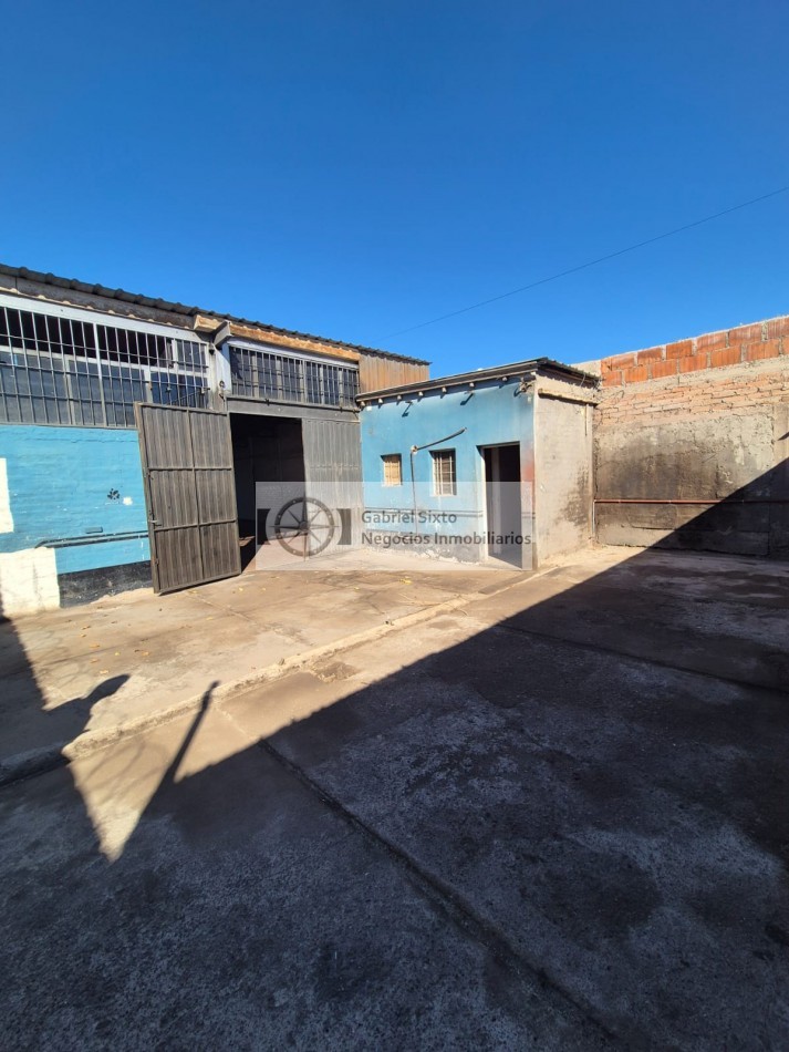 ALQUILER LOCAL COMERCIAL EN GUAYMALLEN SOBRE CALLE MITRE - FRENTE A LE PARC,