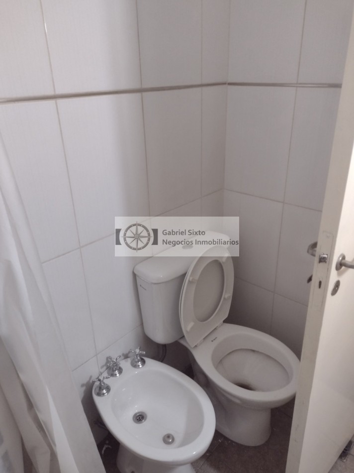 ALQUILER DEPTO CENTRICO AVDA ESPAÑA CASI PEATONAL, IMPECABLE. 2 DORM.