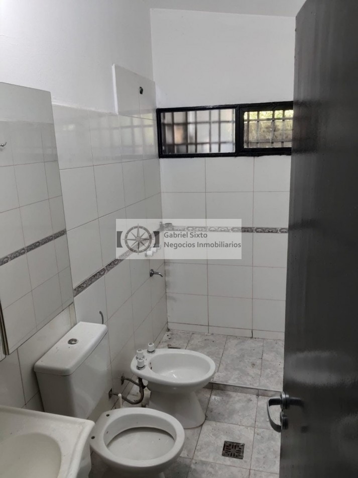 VENTA CASA ESQUINA MAIPU (Gral Gutierrez) B° Las Tocarcitas 