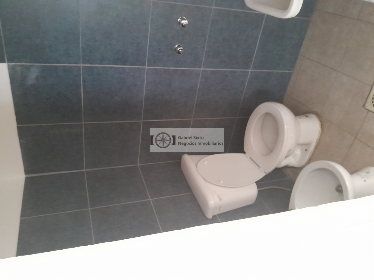 ALQUILER CASA EN COMPLEJO PRIVADO (VILLA EUGENIA Bermejo) 2 dorm. cochera doble, acceso por control remoto