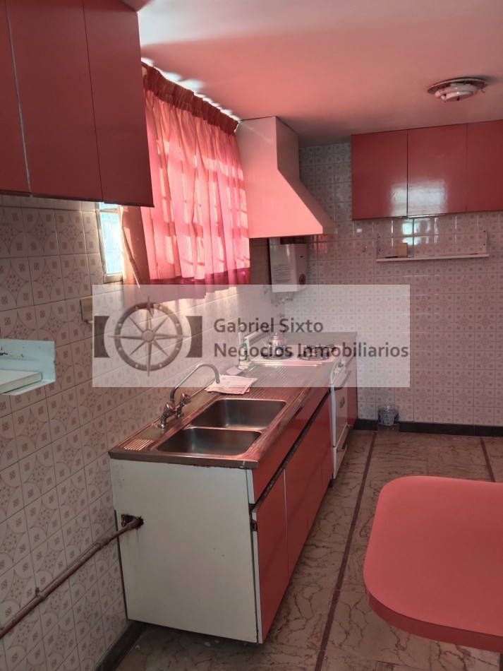 VENTA CASA ESQUINA P DE LOS ANDES Y FADER 6ta secc.  IMPECABLE 