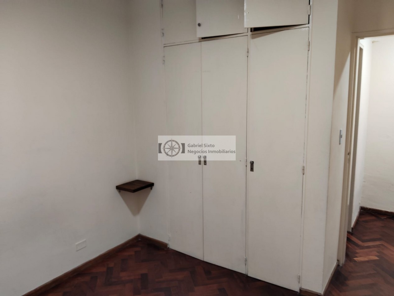 ALQUILER DEPTO CENTRICO AVDA ESPAÑA 1057 CASI PEATONAL, IMPECABLE. 2 DORM. 