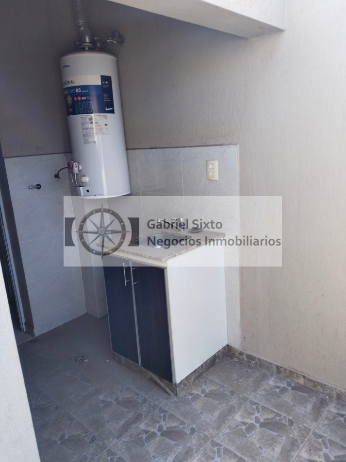 ALQULER DEPTO 2 DORM. VILLA NUEVA, COCHERA, COMPLEJITO CHICO A MTS DE COCHABAMBA 