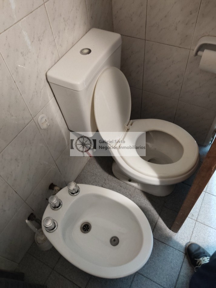 VENTA DEPTO. AVDA ESPAÑA 943 A MTS DE MONTEVIDEO. FRONTAL TODOS LOS SERVICIOS (Alquilado)