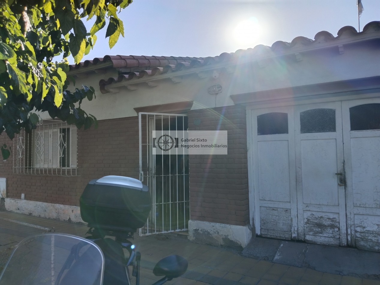 VENTA CASA ADOBE A VALOR TERRENO CON 500 M2  MAIPU MTS DE SARMIENTO EXCELENTE UBICACION 