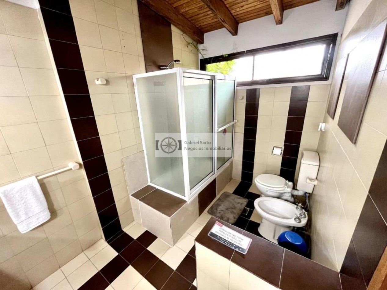 ALQUILER CASA CATEGORIA, CHACRAS DE CORIA (B° WILRRY) PISCINA 4 DORM 3 BÑ COCH. IMPECABLE