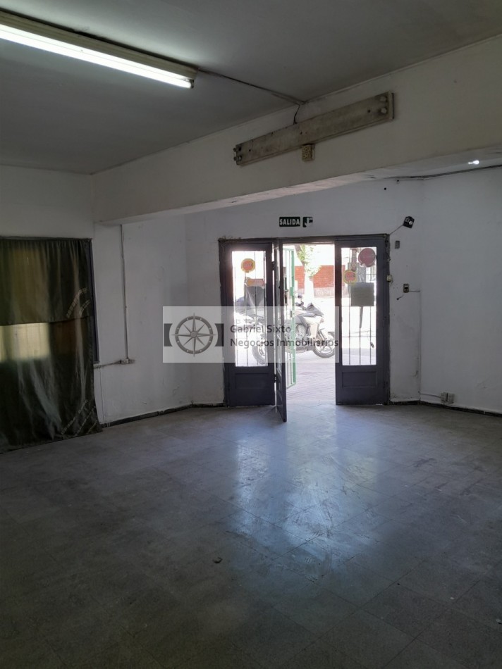 ALQUILER LOCAL COMERCIAL ESQUINA RAMIREZ Y CASTELAR 4TA SECC CIUDAD MENDOZA 