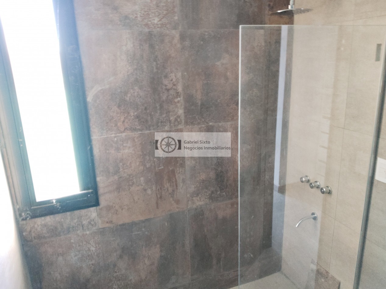 VENTA CASA A ESTRENAR MAIPU B° PRIVADO L LUISA - 3 DORM, COCHERA DOBLE 3 BÑ TODO PLANTA BAJA
