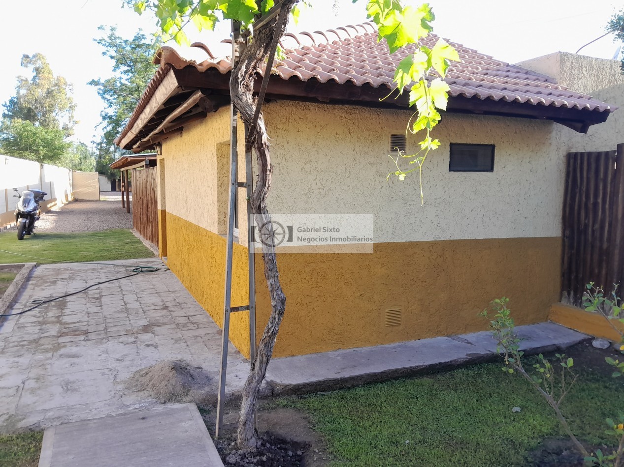 ALQUILER CASA COMPLEJO PRIVAOD 1 DORM CON COCHERA EN BERMEJO, GUAYMALLEN 
