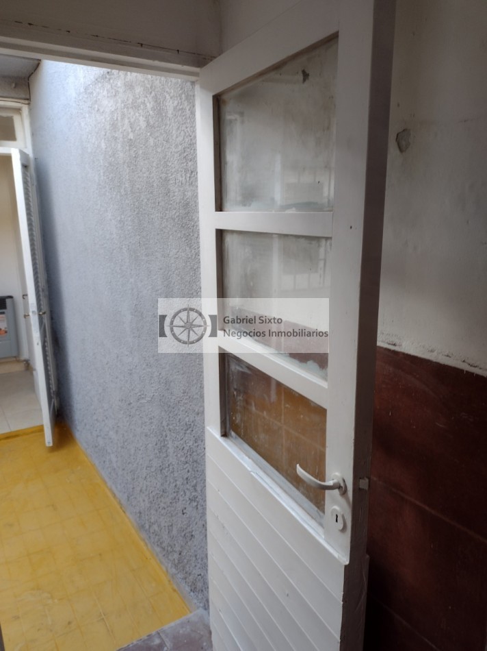 VENTA CASITA INTERNA SAN JOSE 1 DORM. CON PATIO ´GUAYMALLEN