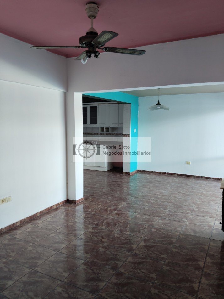 ALQUILER PROPIEDAD PARA OFICINAS, SOLO COMERCIAL UBICADA EN SAN JUAN A MTS DE MORON. 