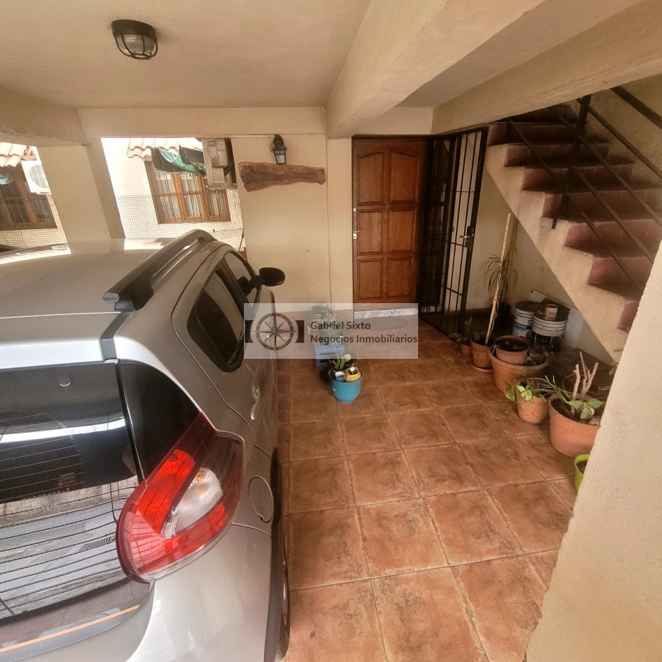VENTA DEPTO PLANTA BAJA LAS HERAS A MTS DE SAN MARTIN, 2 DORM, COCHERA, PATIO, MUY LINDO!!!