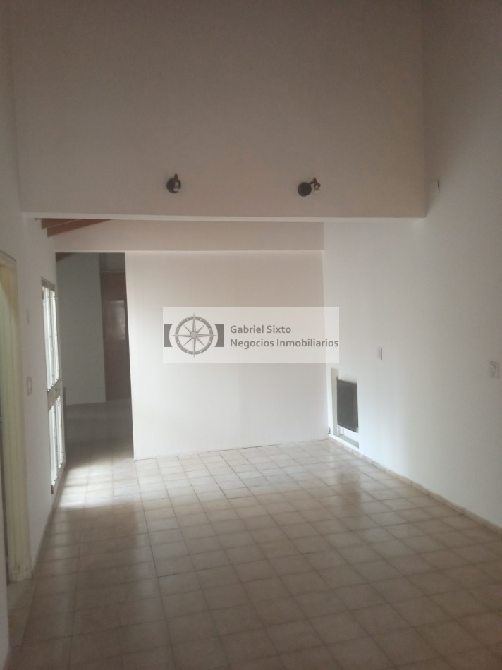 ALQUILER CASA COMO LOCAL COMERCIAL UBICADA SOBRE CALLE AVELLANEDA A MTS YPF SHOPPING