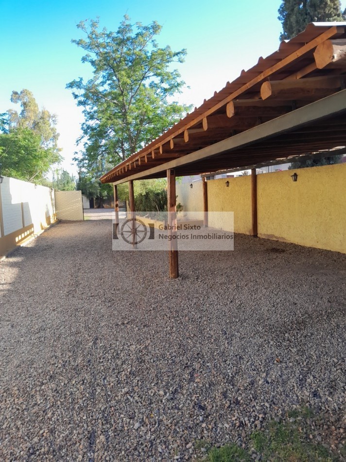 ALQUILER CASA COMPLEJO PRIVAOD 1 DORM CON COCHERA EN BERMEJO, GUAYMALLEN 