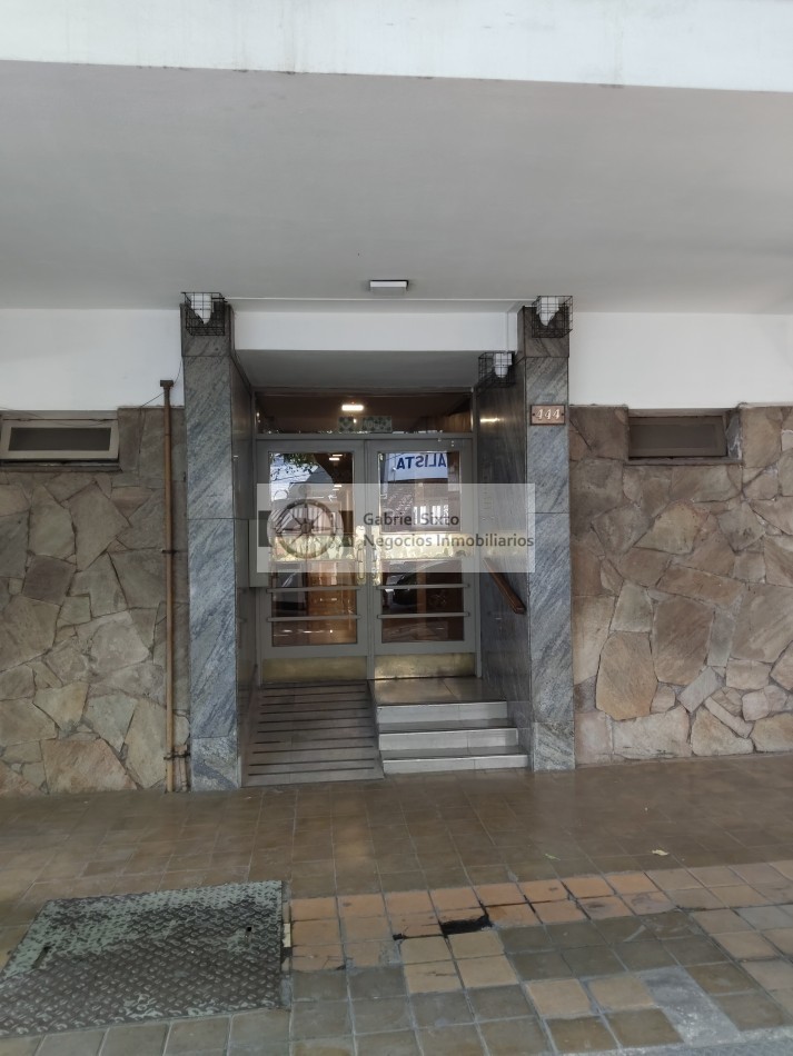 VENTA DEPTO PLANTA BAJA CIUDAD MENDOZA CALLE SAN LORENZO 444, (HABILITADO PARA VIVIENDA Y COMERCIAL)