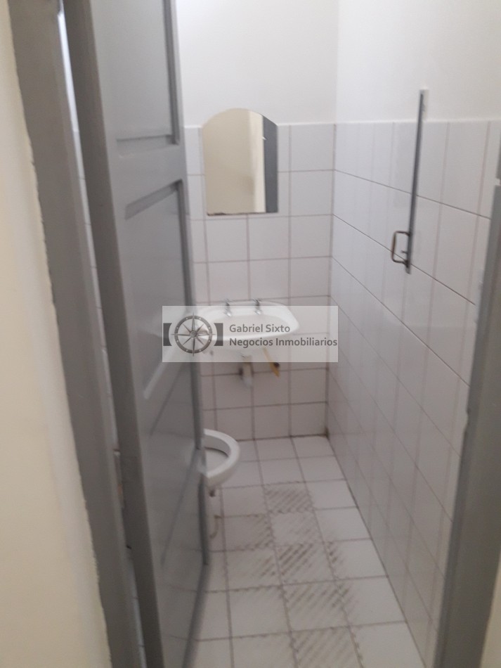 ALQUILER LOCAL COMERCIAL CARRIL GODOY CRUZ A 400 MTS DE CONTANERA 