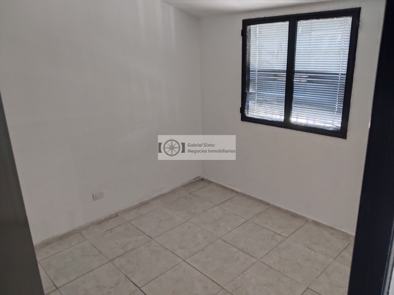 VENTA CASA ESQUINA MAIPU (Gral Gutierrez) B° Las Tocarcitas 