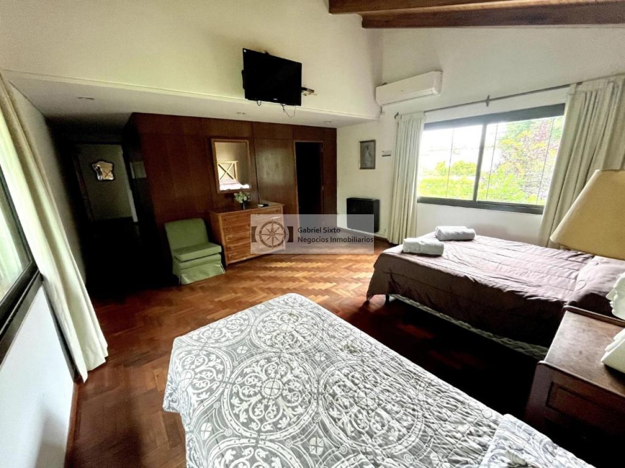 ALQUILER CASA CATEGORIA, CHACRAS DE CORIA (B° WILRRY) PISCINA 4 DORM 3 BÑ COCH. IMPECABLE