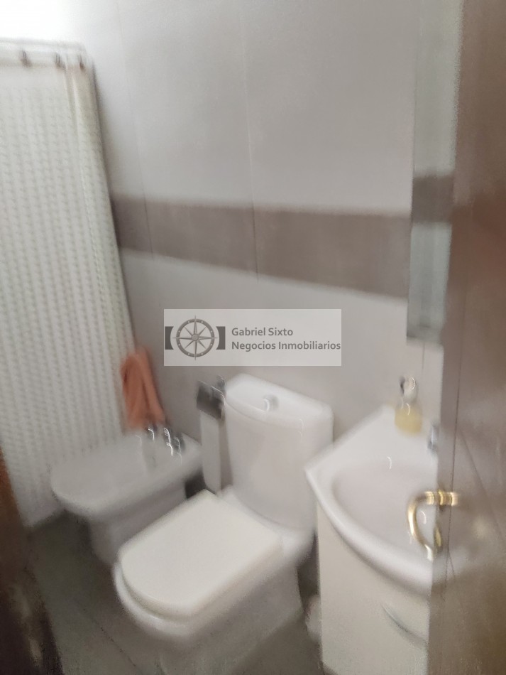 VENTA CASA ESQUINA IMPECABLE MAIPU 3 DRM, 2BÑ. SALON, PILETA, QUINCHO. DOBLE COCHERA