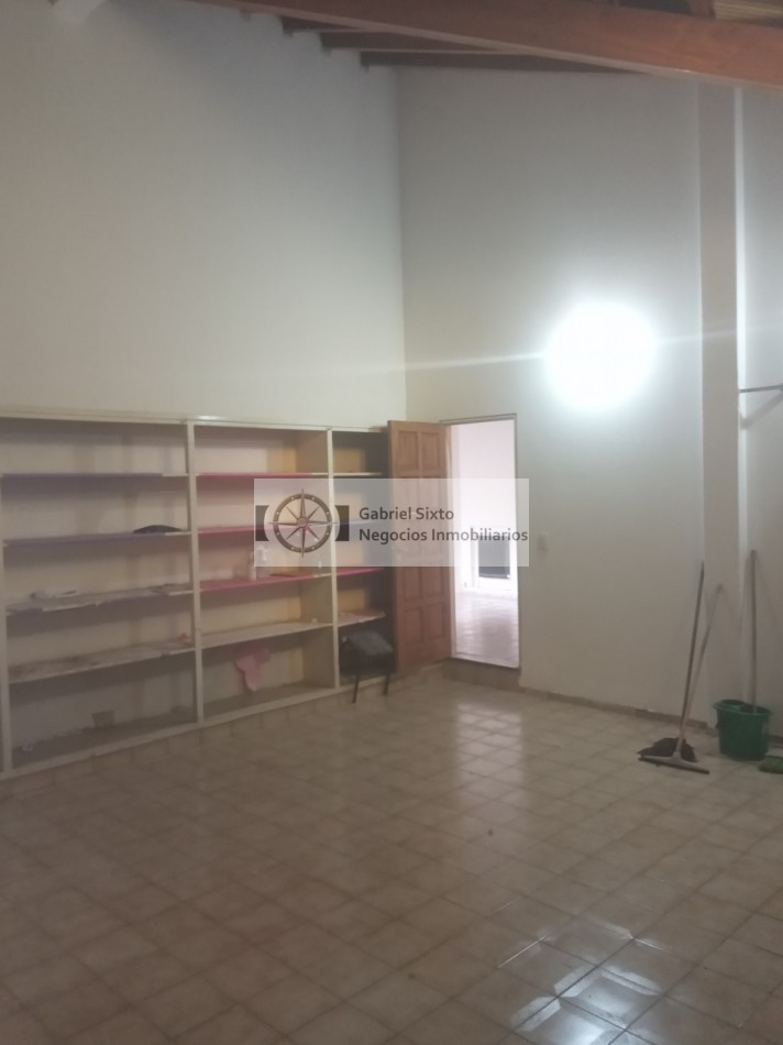 ALQUILER CASA COMO LOCAL COMERCIAL UBICADA SOBRE CALLE AVELLANEDA A MTS YPF SHOPPING