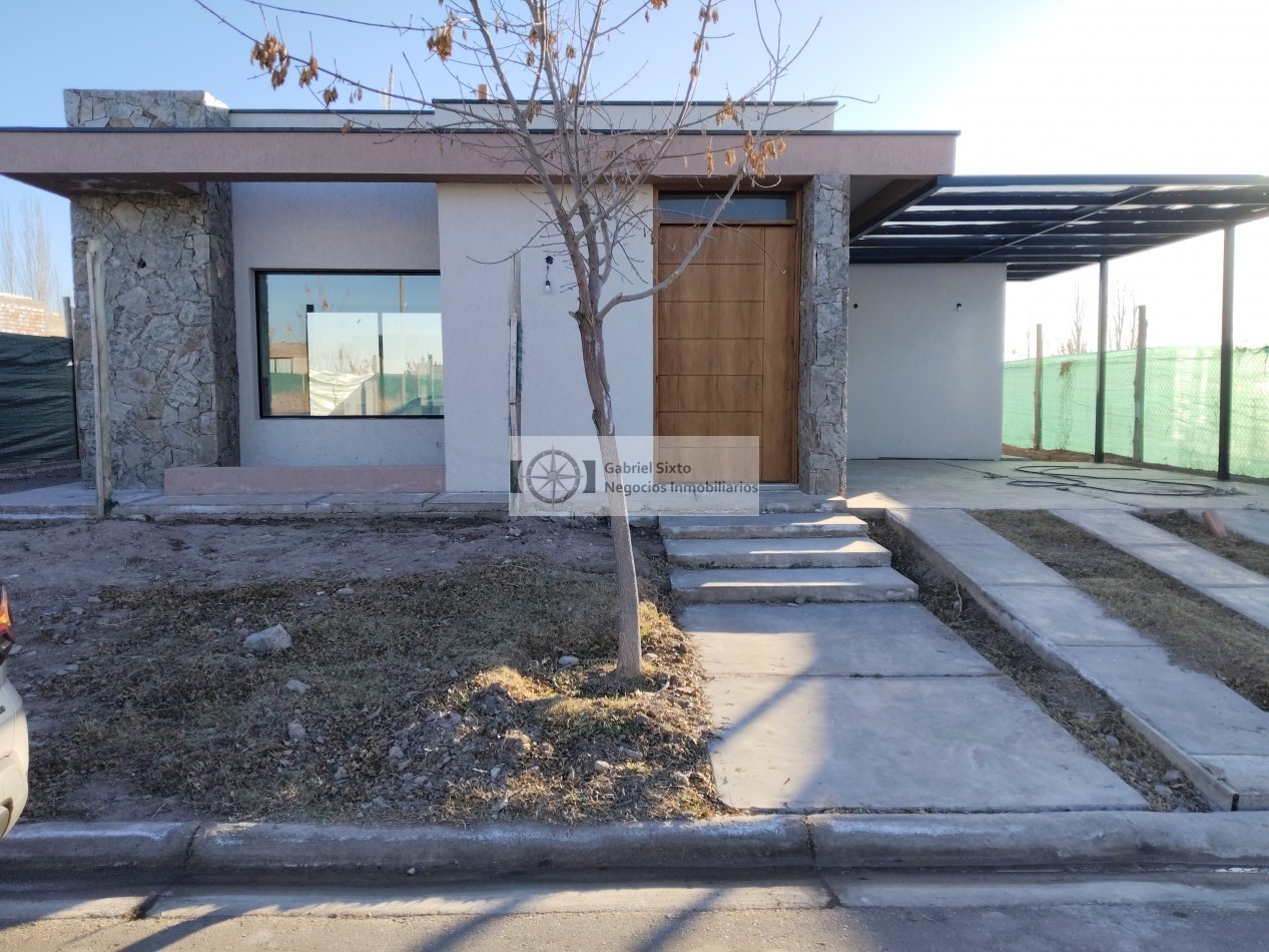VENTA CASA A ESTRENAR MAIPU B° PRIVADO L LUISA - 3 DORM, COCHERA DOBLE 3 BÑ TODO PLANTA BAJA