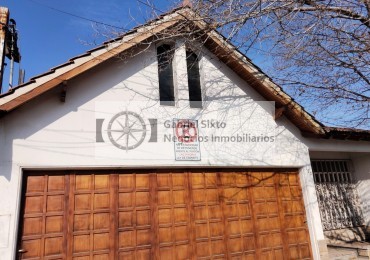 ALQUILER CASA PARA COMERCIAL SOBRE AVELLANEDA A MTS DE ACC ESTE. 