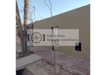 ALQUILER CASITA INDUSTRIALIZADA EN SAN JOSE GLLEN, 2 DORM, COCINA, PATIO. 