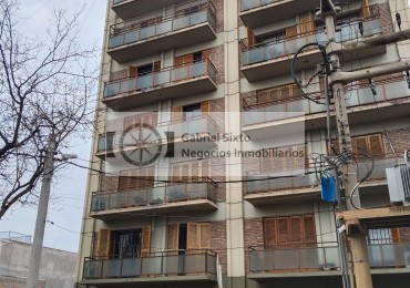 ALQUILER DEPTO 2 DORM IMPECABLE!!!  MUY AMPLIO, A METROS DE ARISTIDES, CON BALCONES 