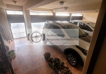 VENTA DEPTO PLANTA BAJA LAS HERAS A MTS DE SAN MARTIN, 2 DORM, COCHERA, PATIO, MUY LINDO!!!