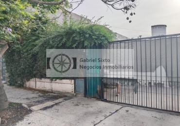 VENTA CASA B° 12 DE JUNIO NORTE LAS HERAS 2 DORM, COCHERA PASANTE 
